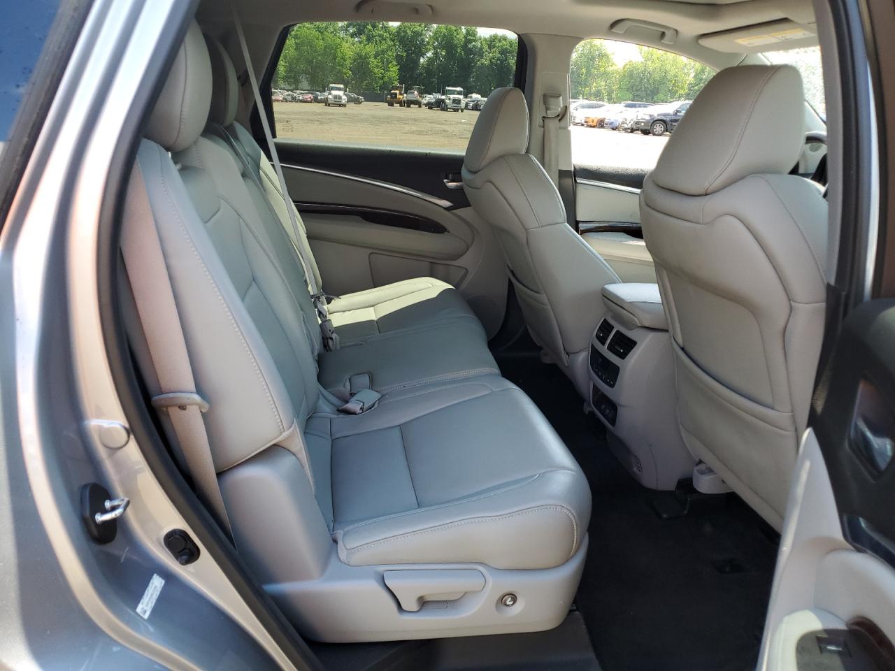 5J8YD4H39HL001480 2017 Acura Mdx