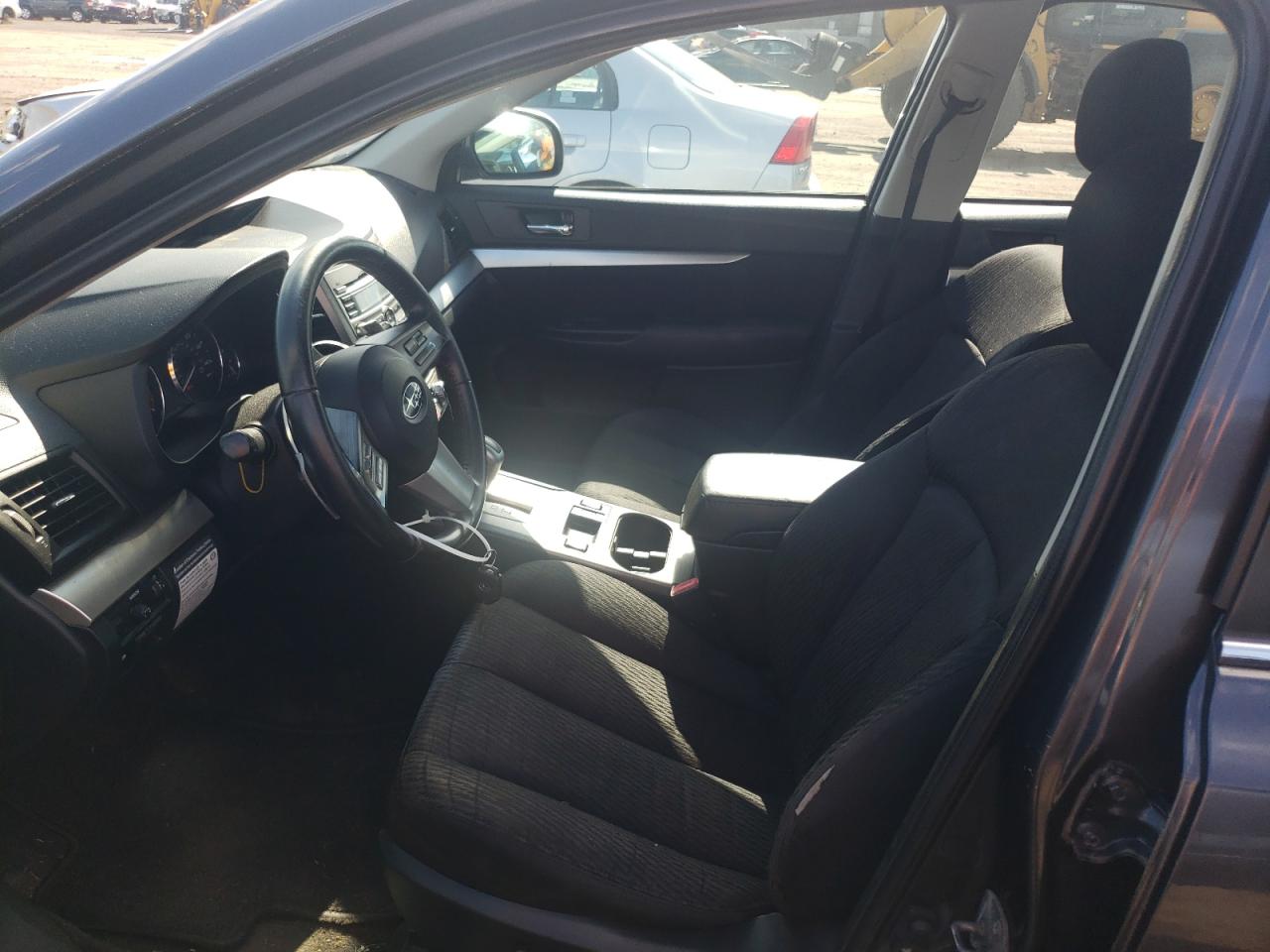 4S3BMBC64B3237696 2011 Subaru Legacy 2.5I Premium