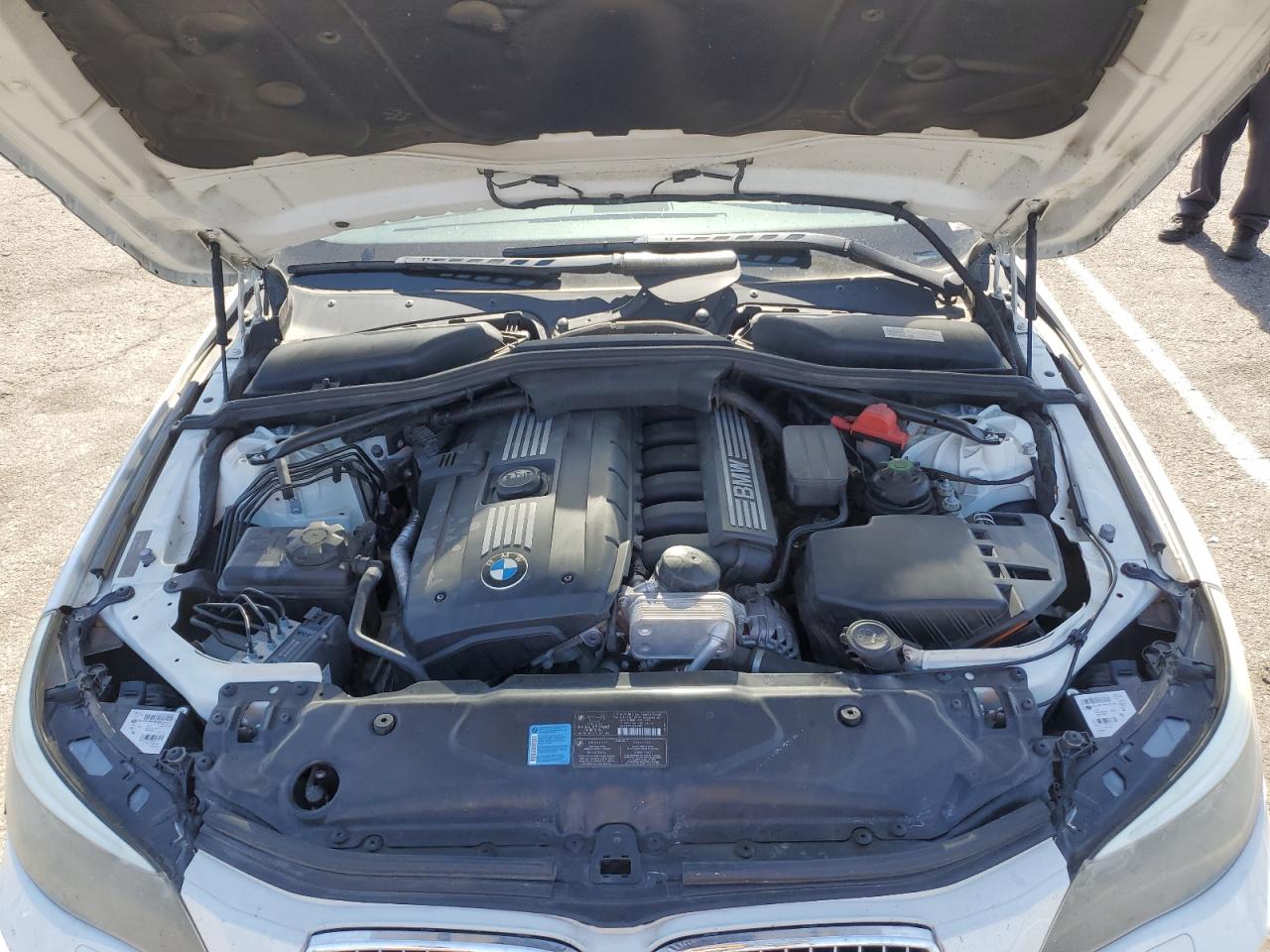 WBANU5C53AC128230 2010 BMW 528 I