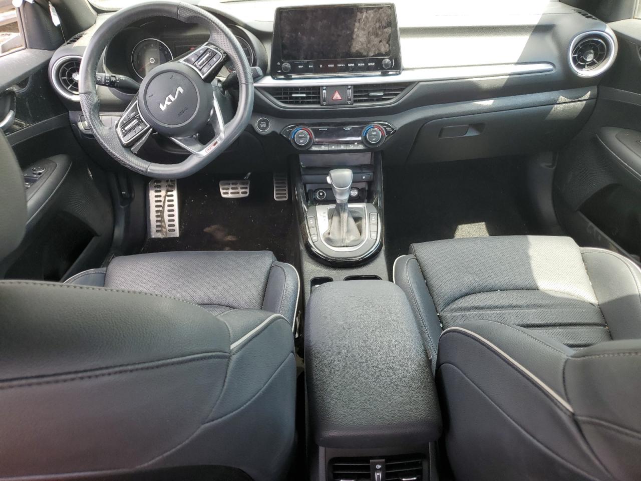 3KPF54AD5NE492964 2022 Kia Forte Gt Line