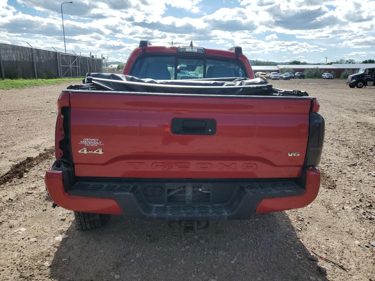 3TMCZ5AN6JM126646 2018 Toyota Tacoma Double Cab
