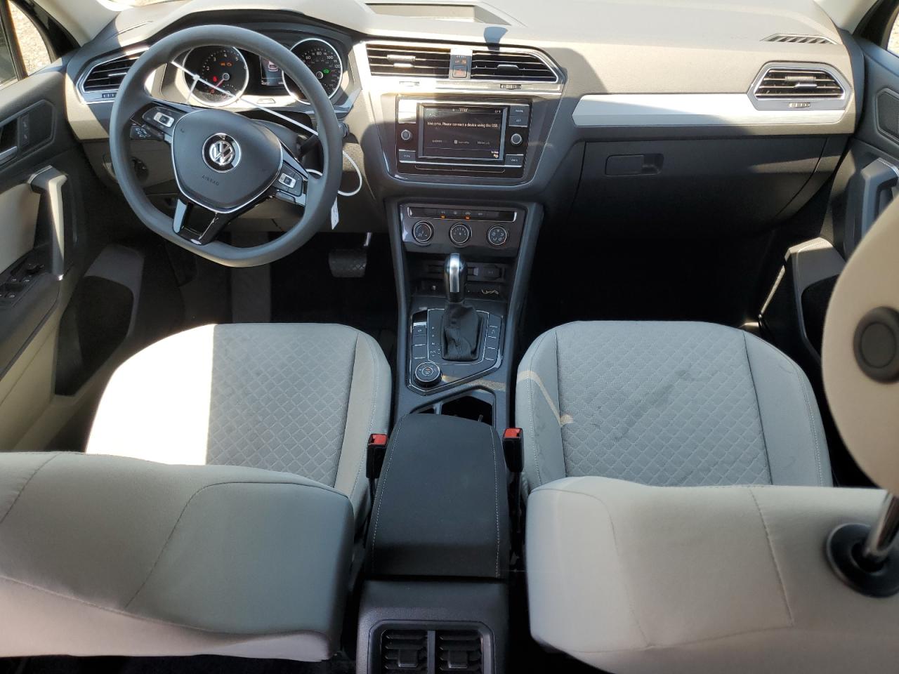 3VV0B7AX7LM089356 2020 Volkswagen Tiguan S