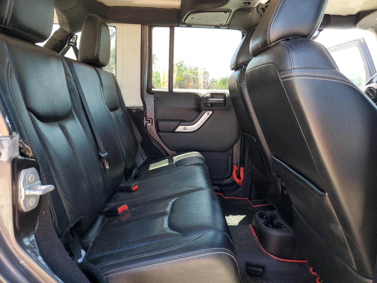 1C4BJWEG5GL184150 2016 Jeep Wrangler Unlimited Sahara