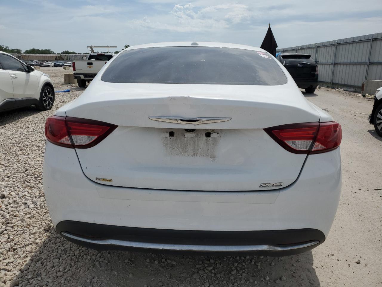 1C3CCCAB7FN687189 2015 Chrysler 200 Limited