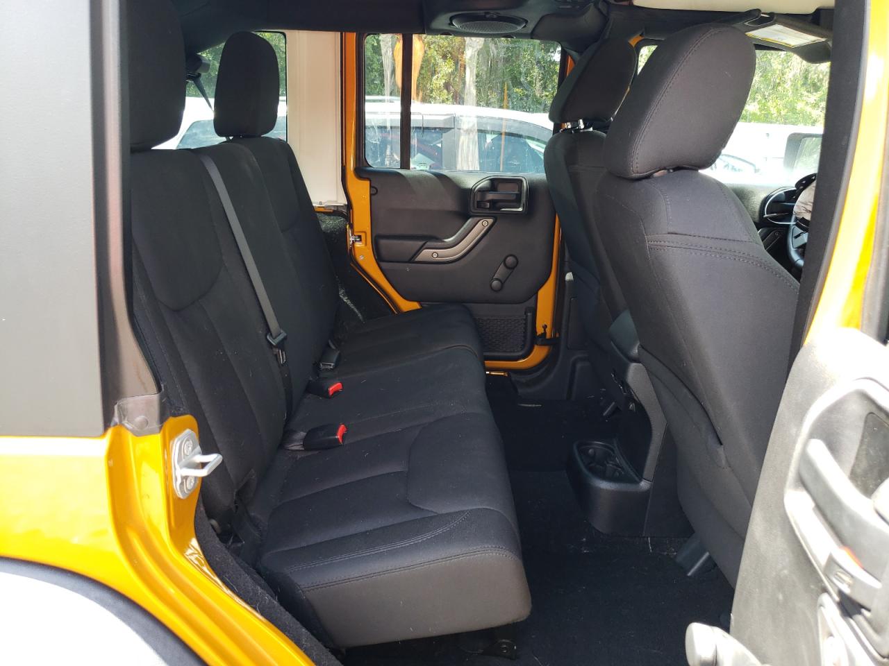 1C4BJWDGXEL262369 2014 Jeep Wrangler Unlimited Sport