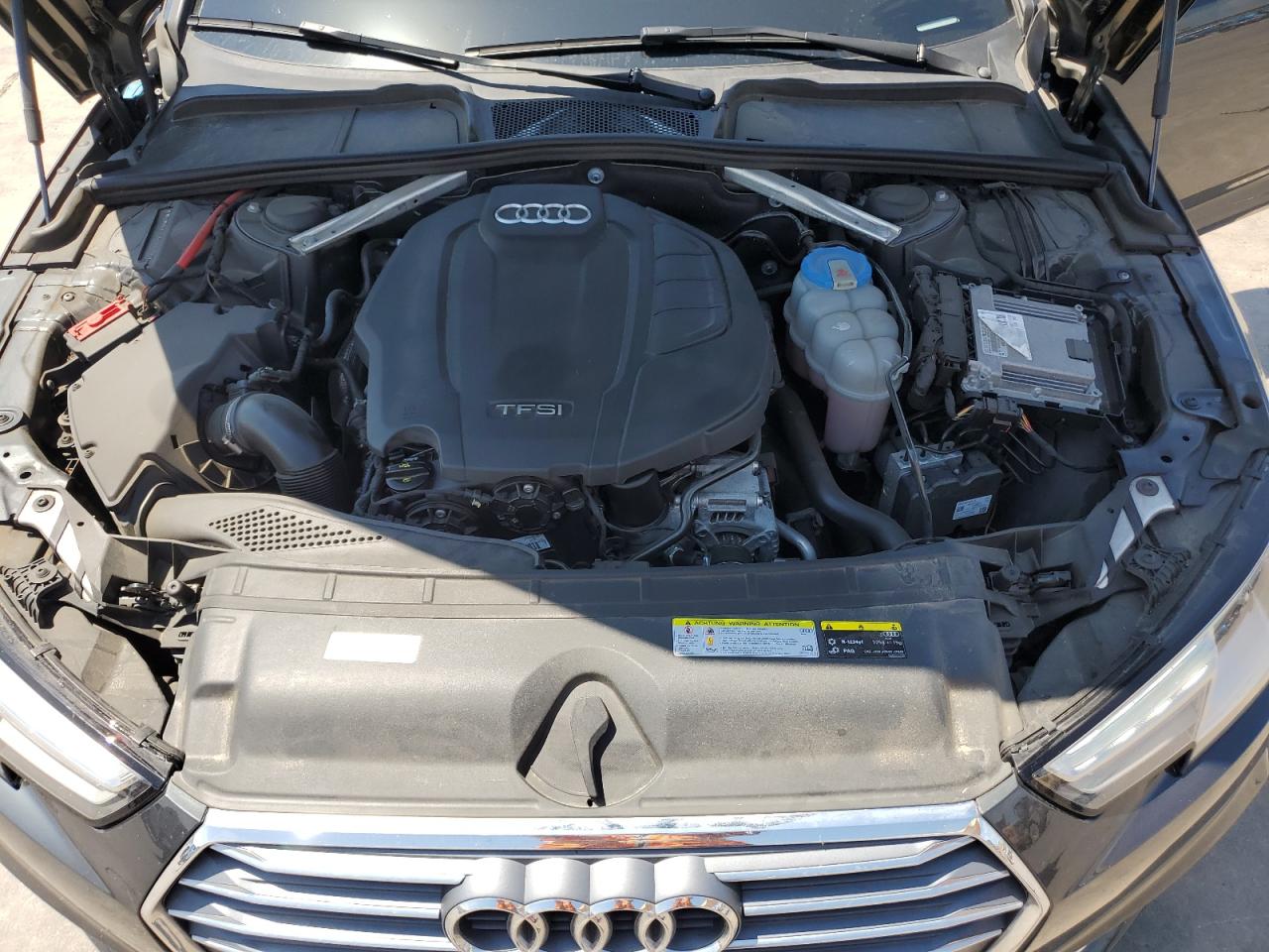 WAUKMAF48JA196890 2018 Audi A4 Premium