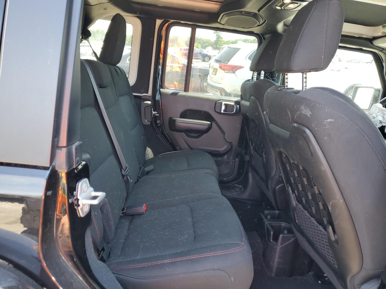 1C4HJXFN3MW669975 2021 Jeep Wrangler Unlimited Rubicon