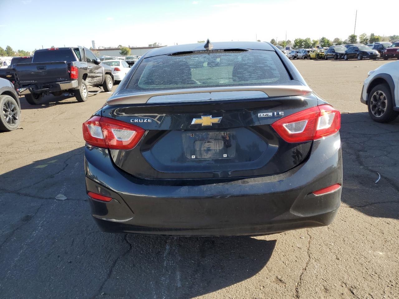 2017 Chevrolet Cruze Ls vin: 1G1BC5SM7H7217568