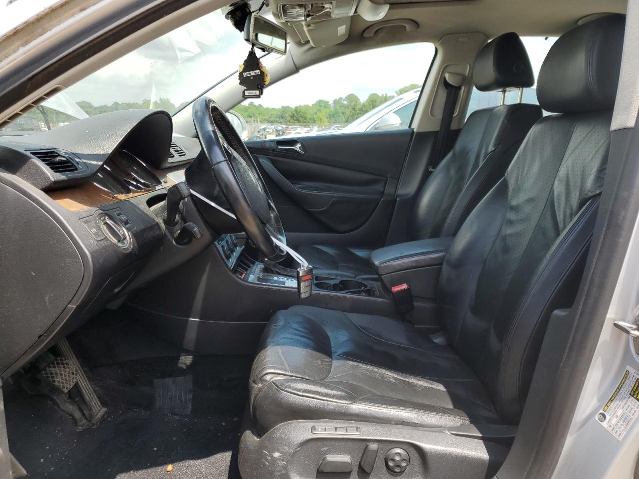 WVWEU73CX7P082362 2007 Volkswagen Passat 3.6L Luxury