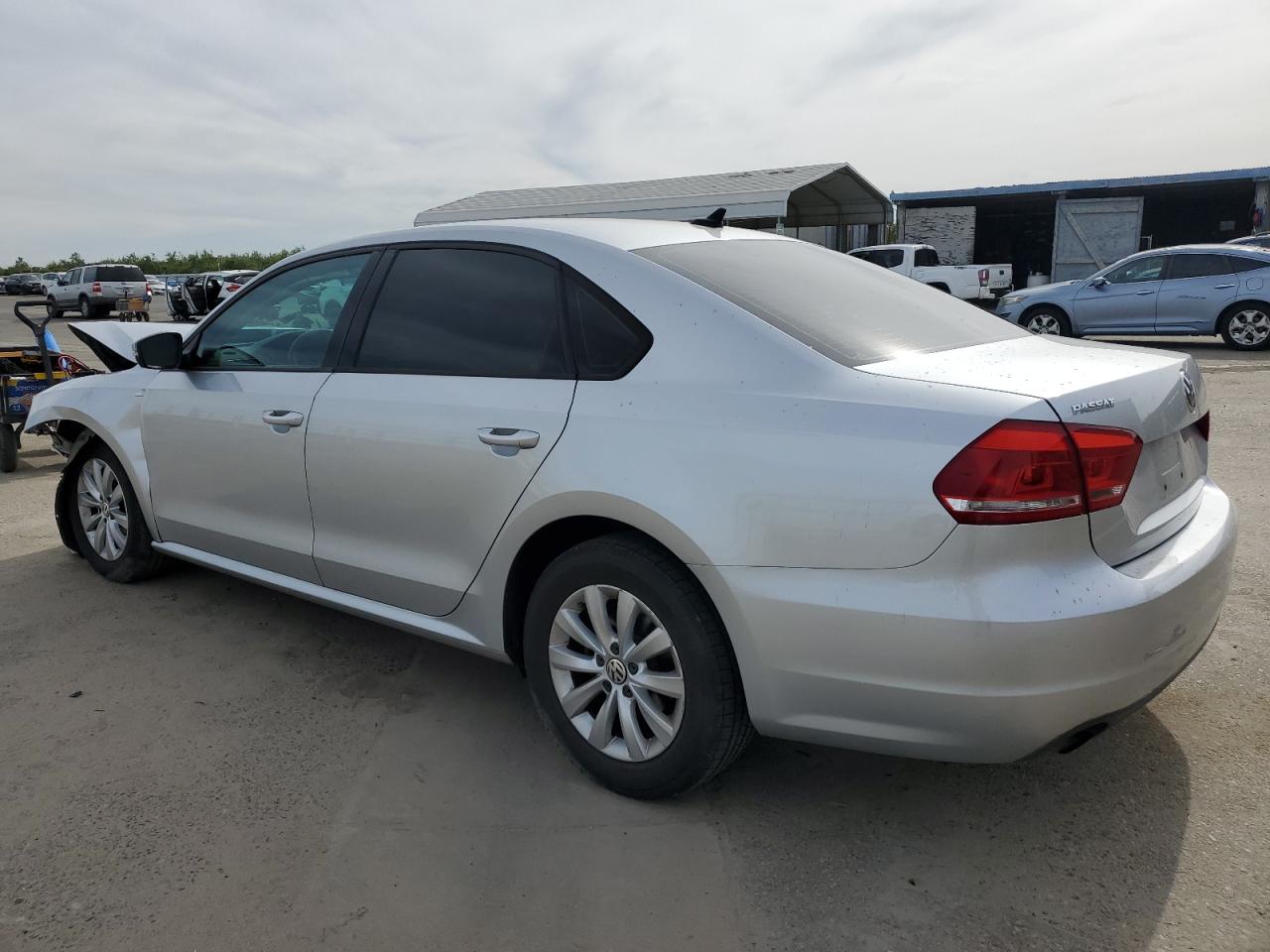 1VWAT7A31FC037530 2015 Volkswagen Passat S