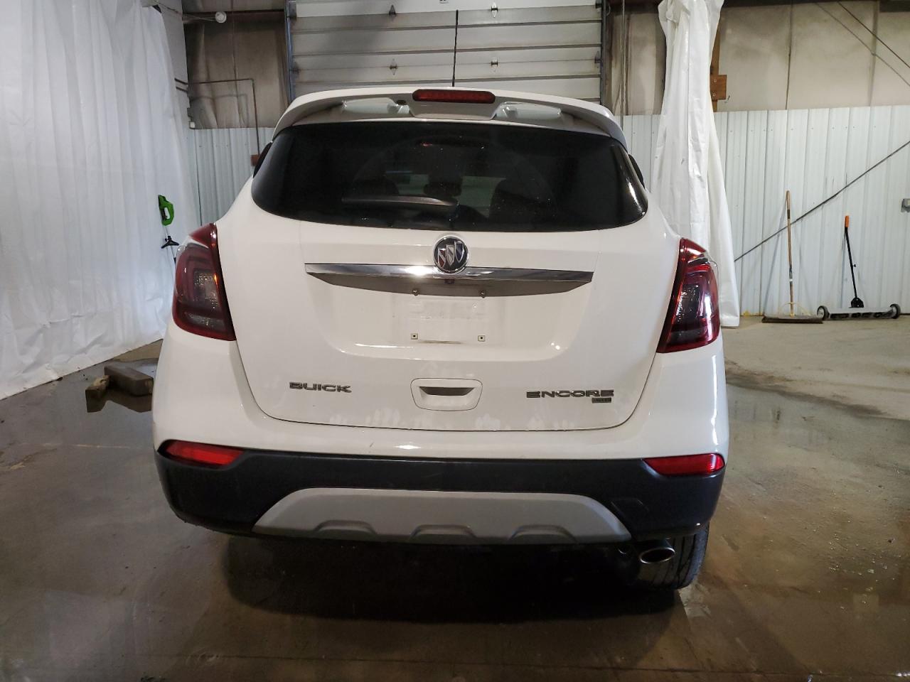 KL4CJ2SB3JB578484 2018 Buick Encore Sport Touring