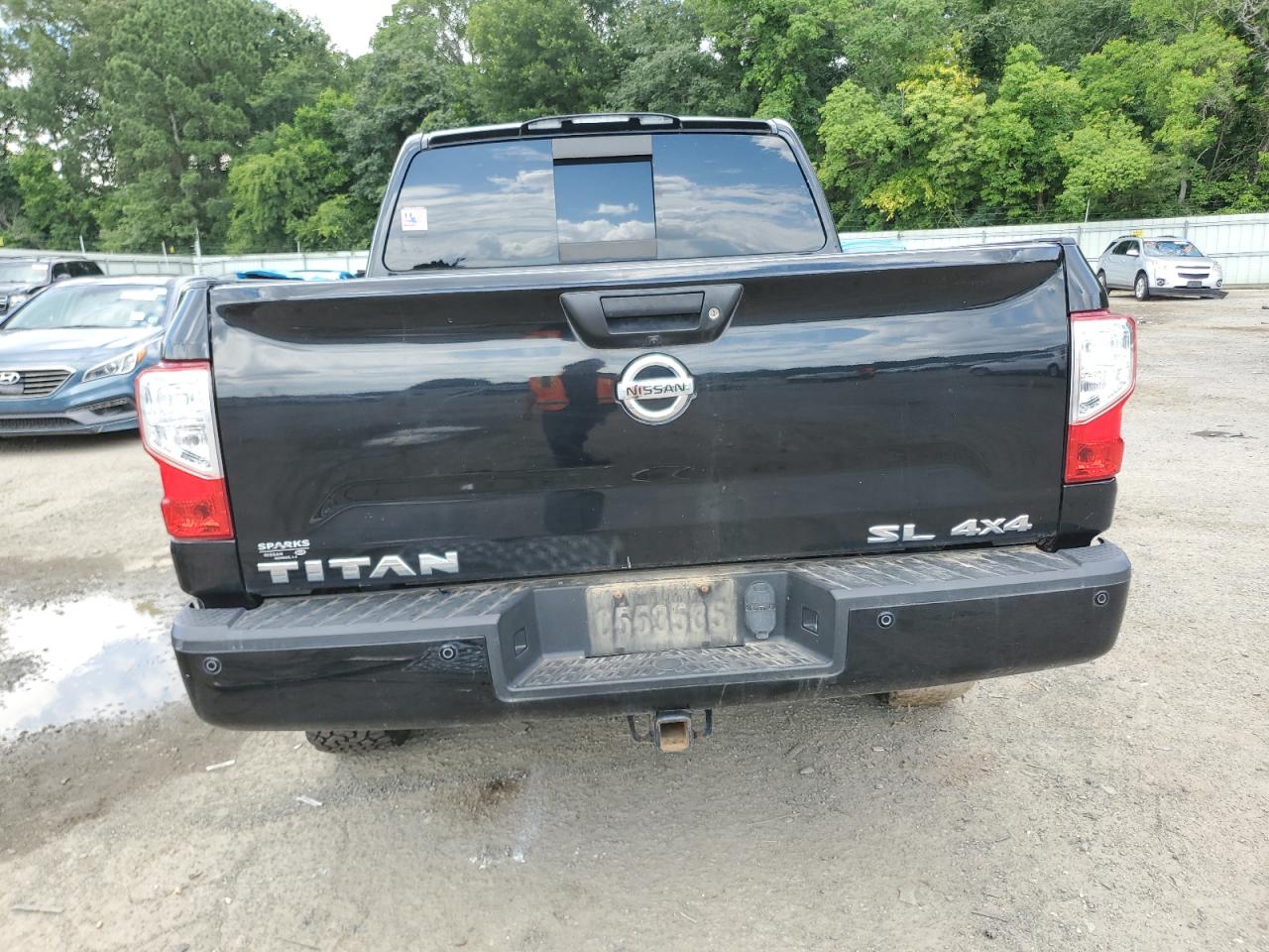 1N6AA1E57HN504259 2017 Nissan Titan Sv