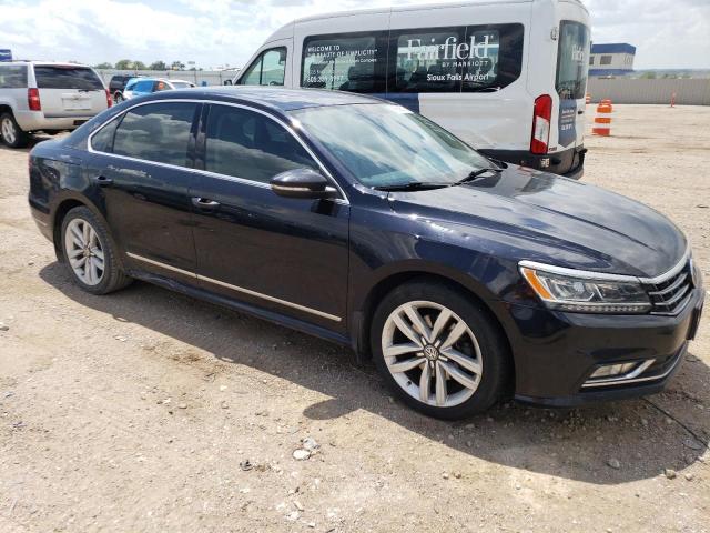 1VWGT7A33HC084927 2017 Volkswagen Passat Se