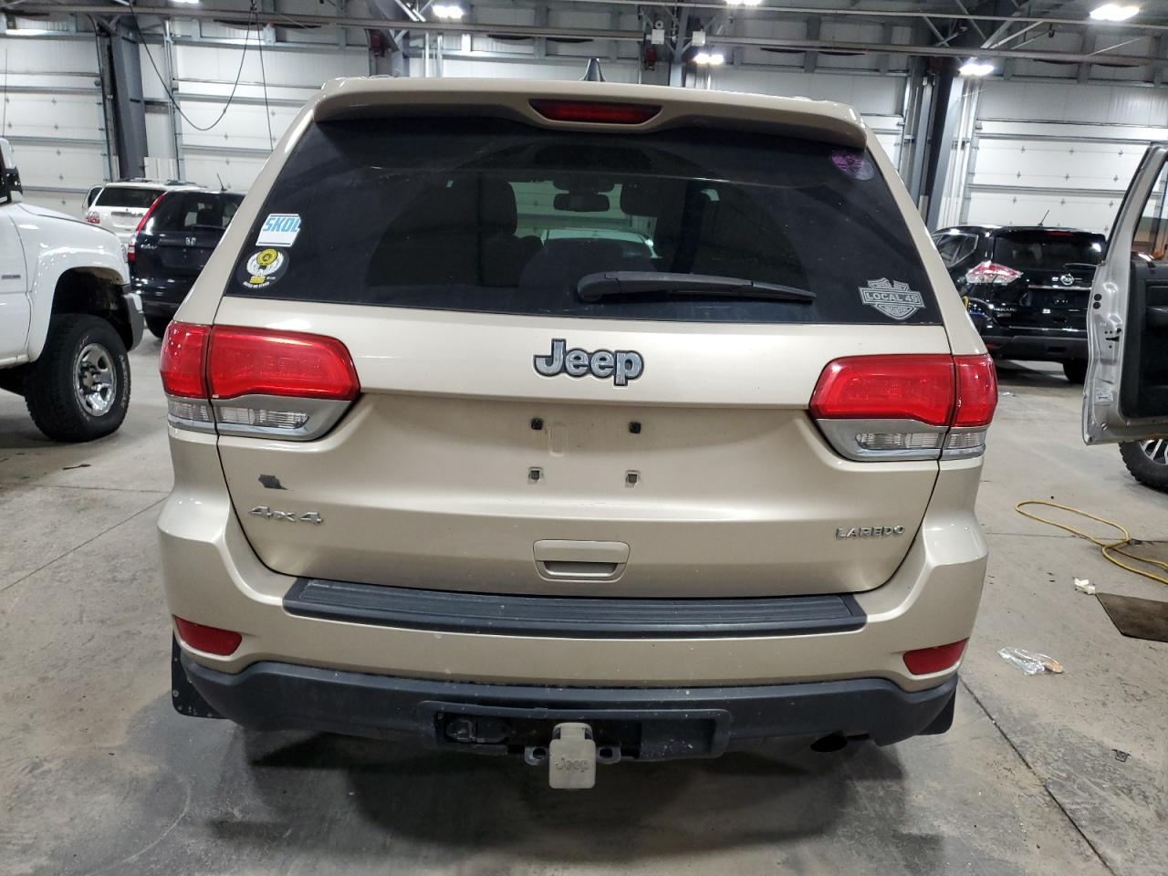 1C4RJFAG9FC197597 2015 Jeep Grand Cherokee Laredo