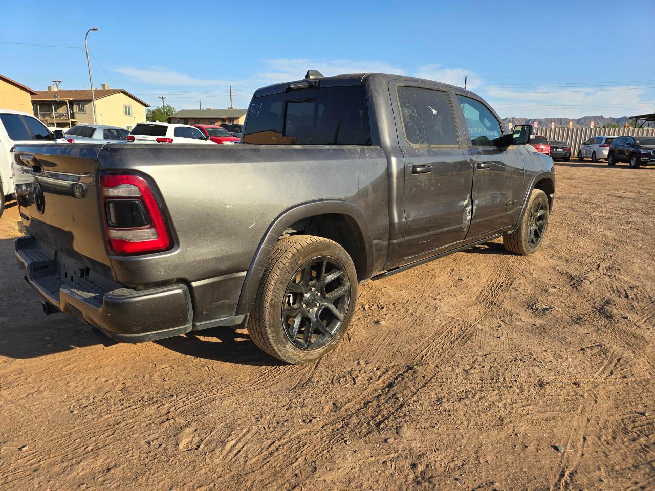 2021 Ram 1500 Laramie vin: 1C6RREJT3MN584901