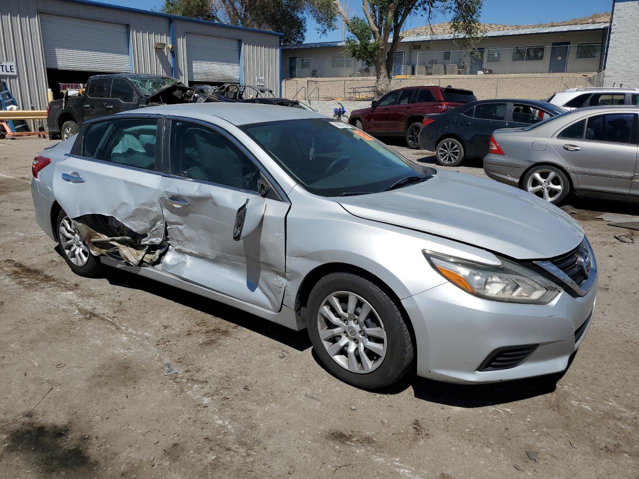 2016 Nissan Altima 2.5 vin: 1N4AL3AP5GN357511