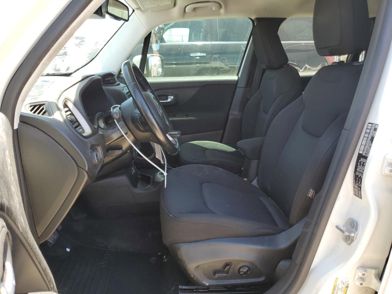 ZACCJABB2HPG33166 2017 Jeep Renegade Latitude