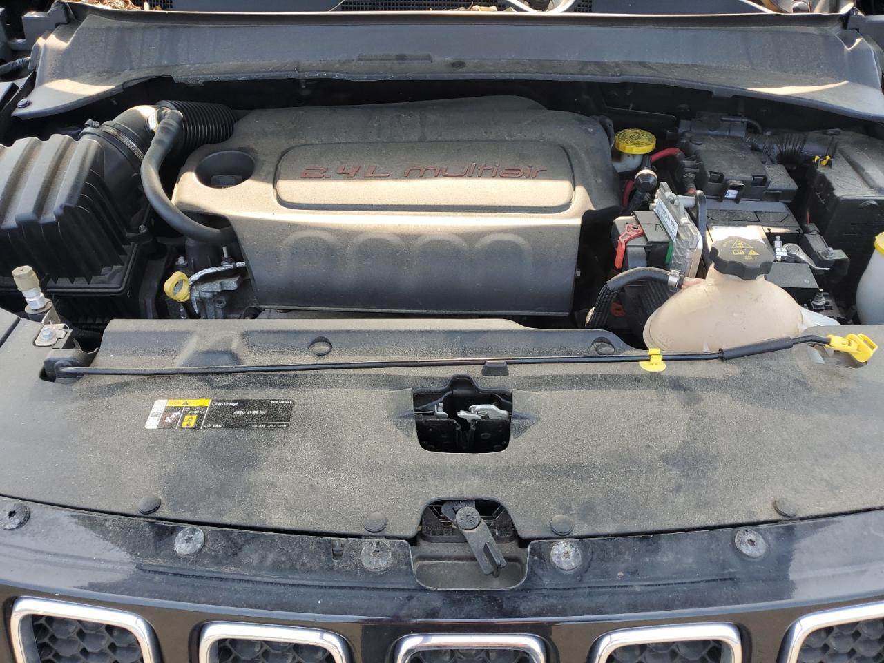 3C4NJDBB4JT361065 2018 Jeep Compass Latitude