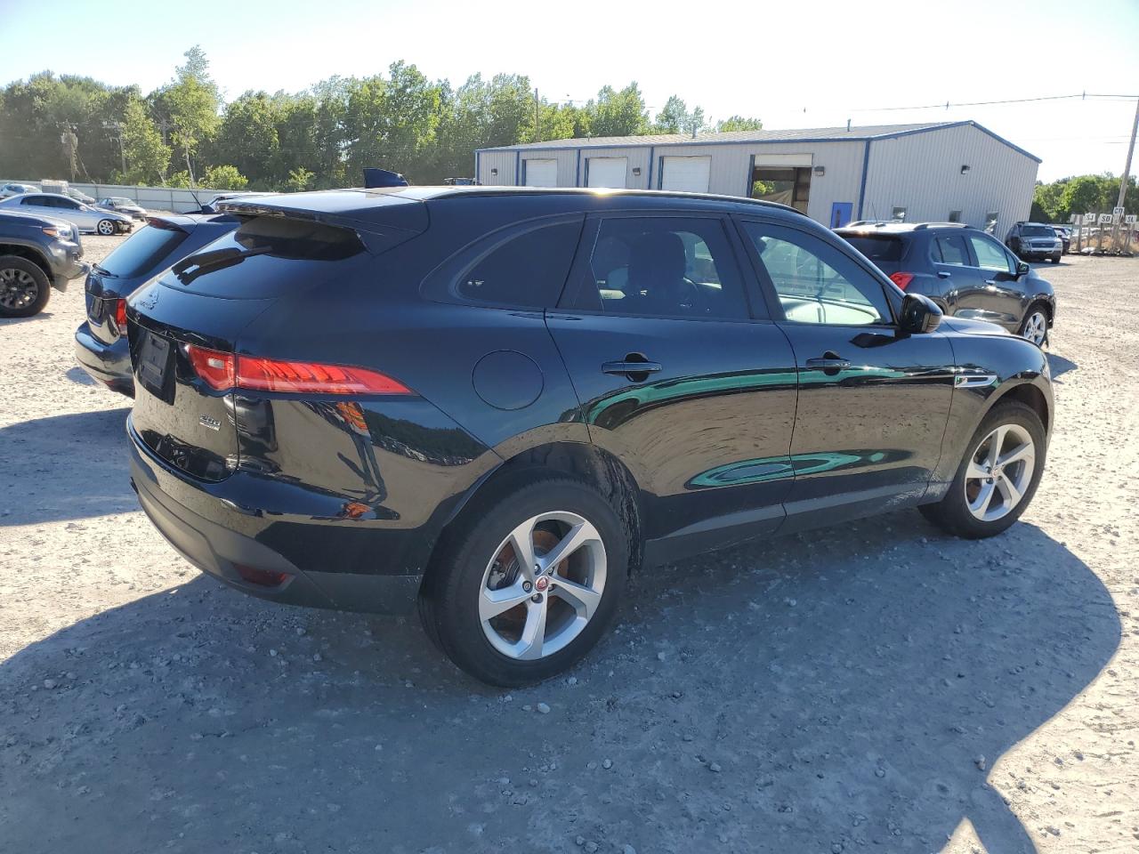 2017 Jaguar F-Pace Premium vin: SADCJ2BN0HA086371