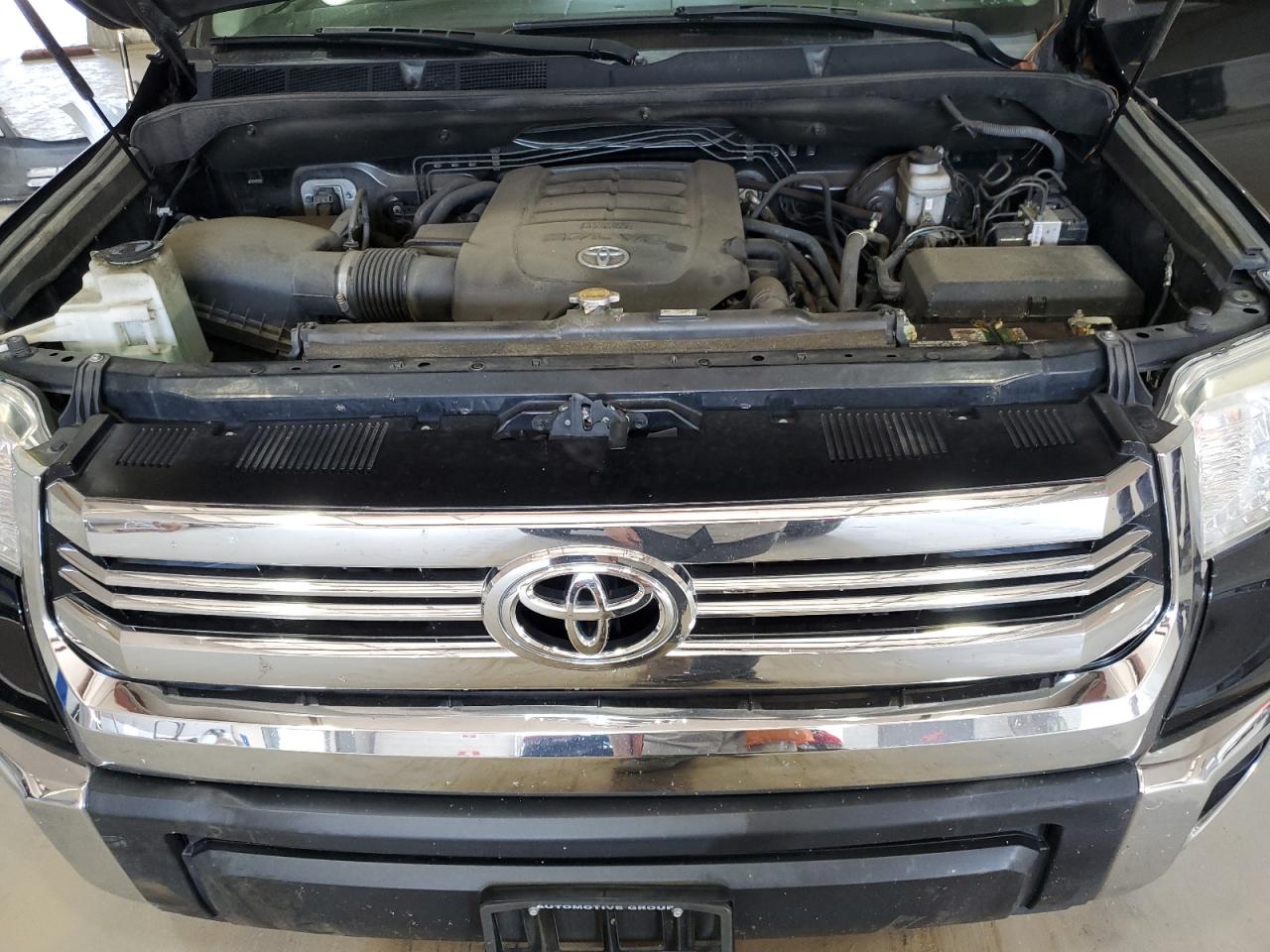 5TFDY5F17HX629958 2017 Toyota Tundra Crewmax Sr5