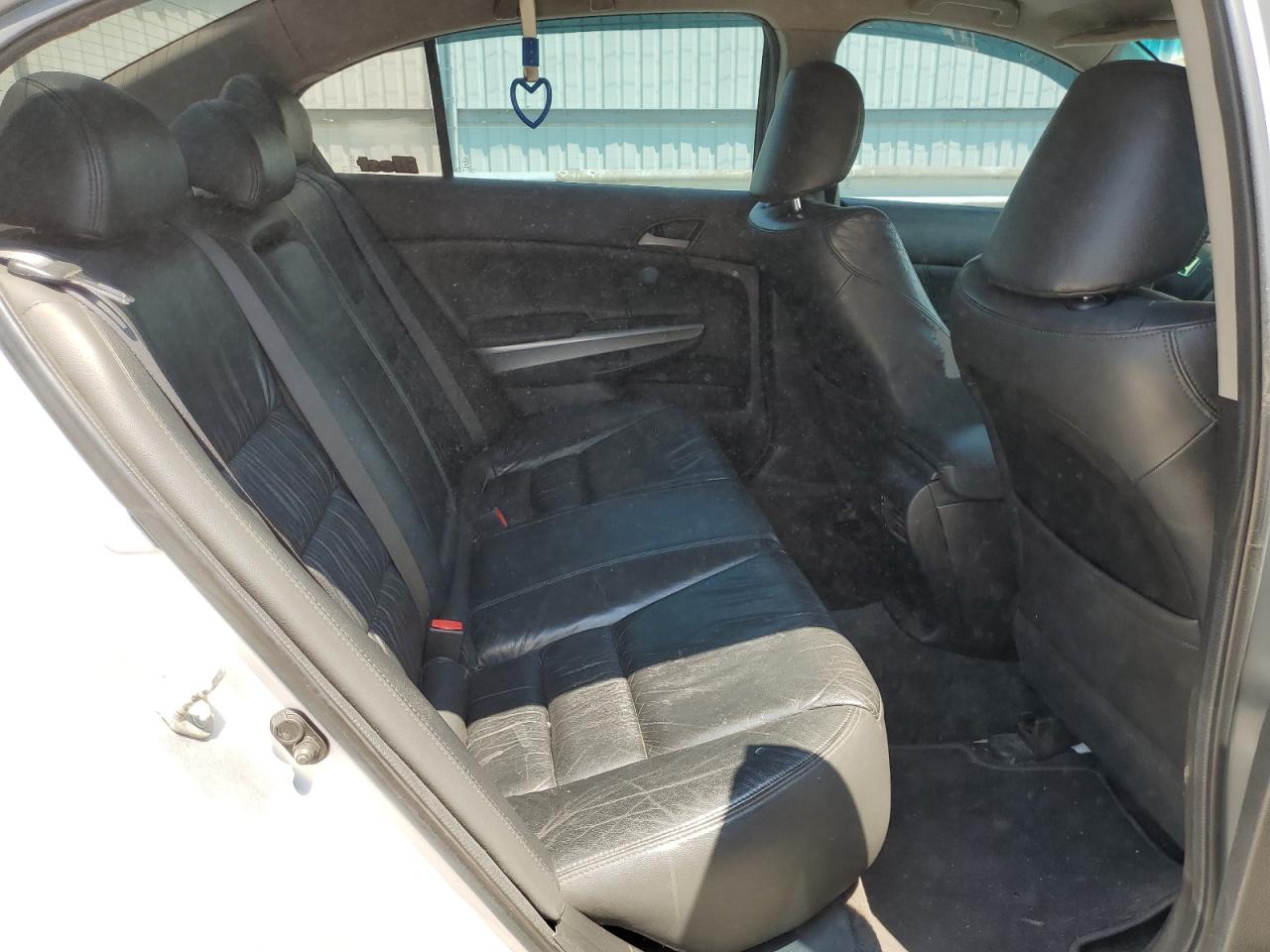 1HGCP3F84AA001561 2010 Honda Accord Exl