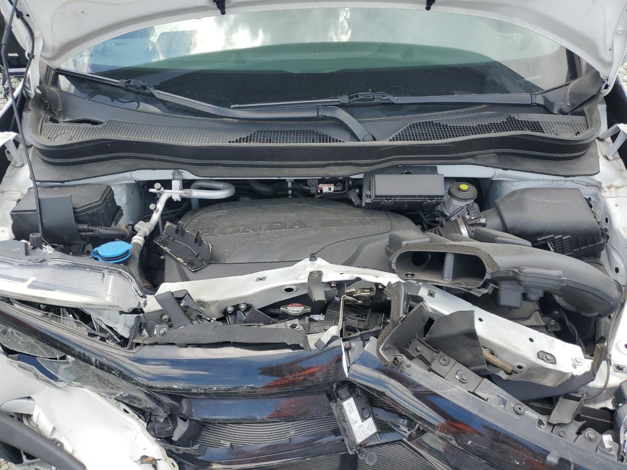 5FNYF6H24NB040925 2022 Honda Pilot Se