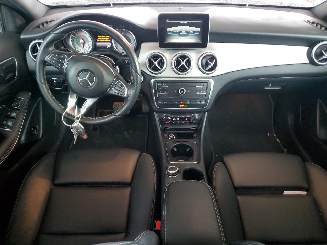 WDCTG4GB4HJ349198 2017 Mercedes-Benz Gla 250 4Matic