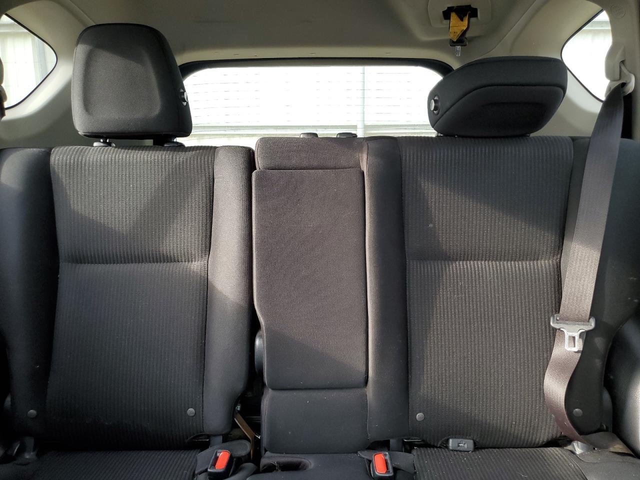 JTMZFREV8HJ144996 2017 Toyota Rav4 Le