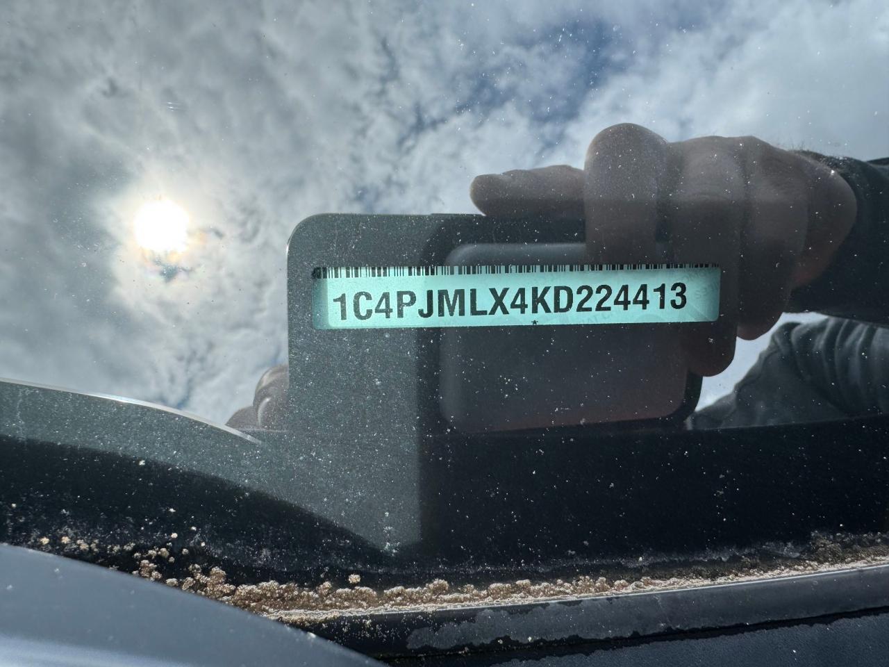 1C4PJMLX4KD224413 2019 Jeep Cherokee Latitude Plus