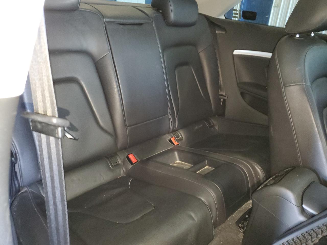 WAULFAFR1AA001240 2010 Audi A5 Premium Plus