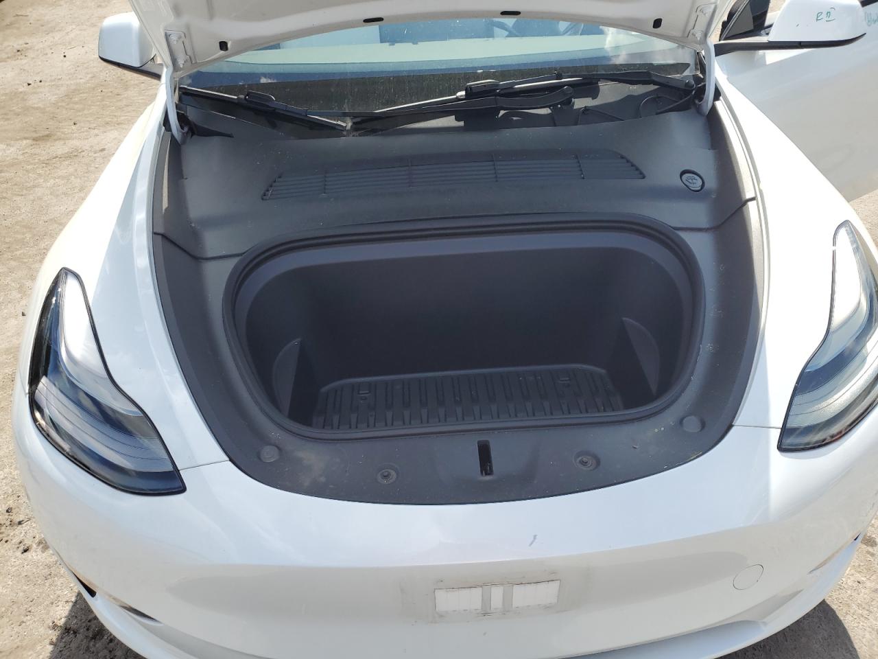 7SAYGDEE4PF662074 2023 Tesla Model Y