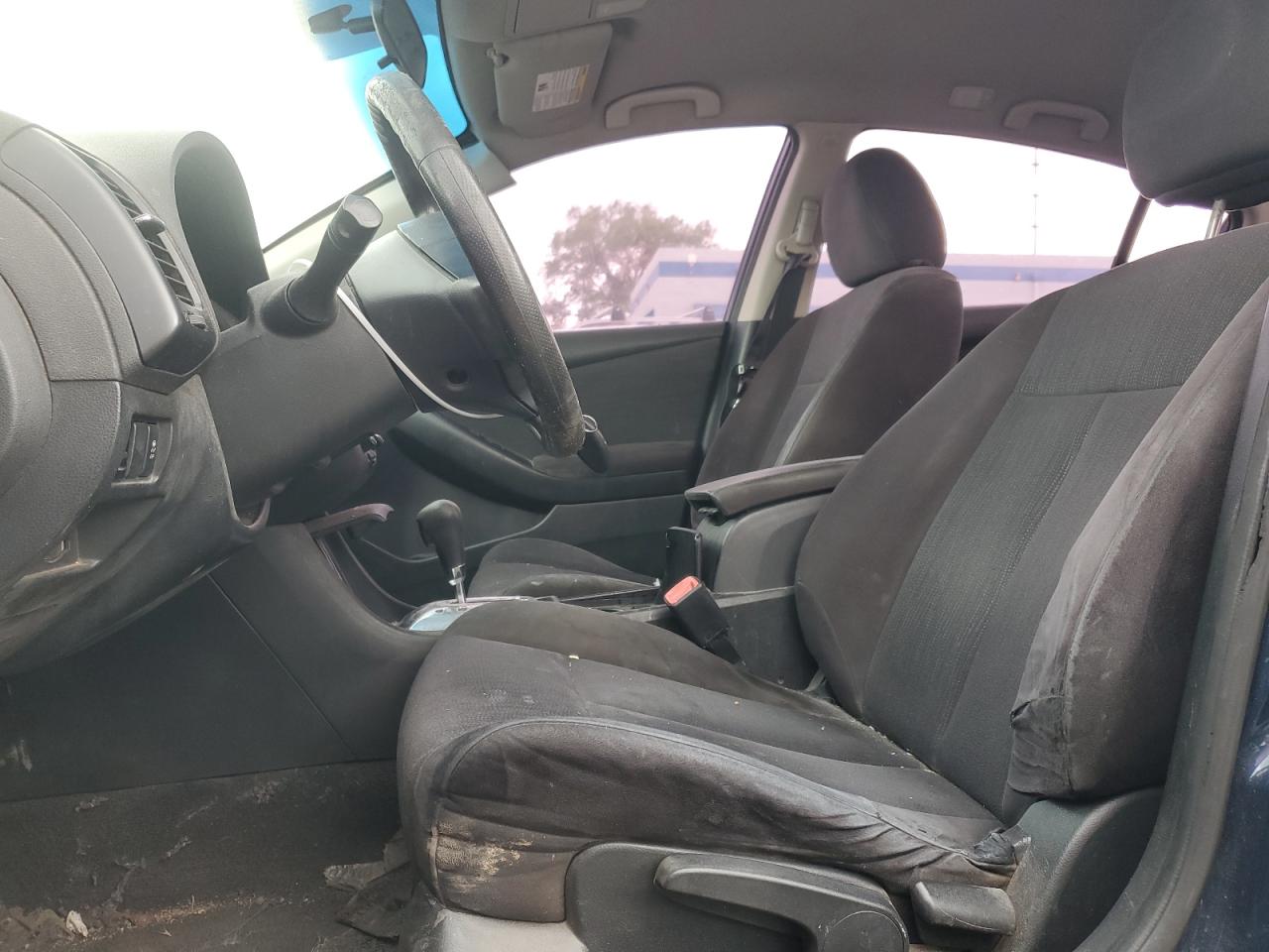 2012 Nissan Altima Base vin: 1N4AL2AP5CN467124