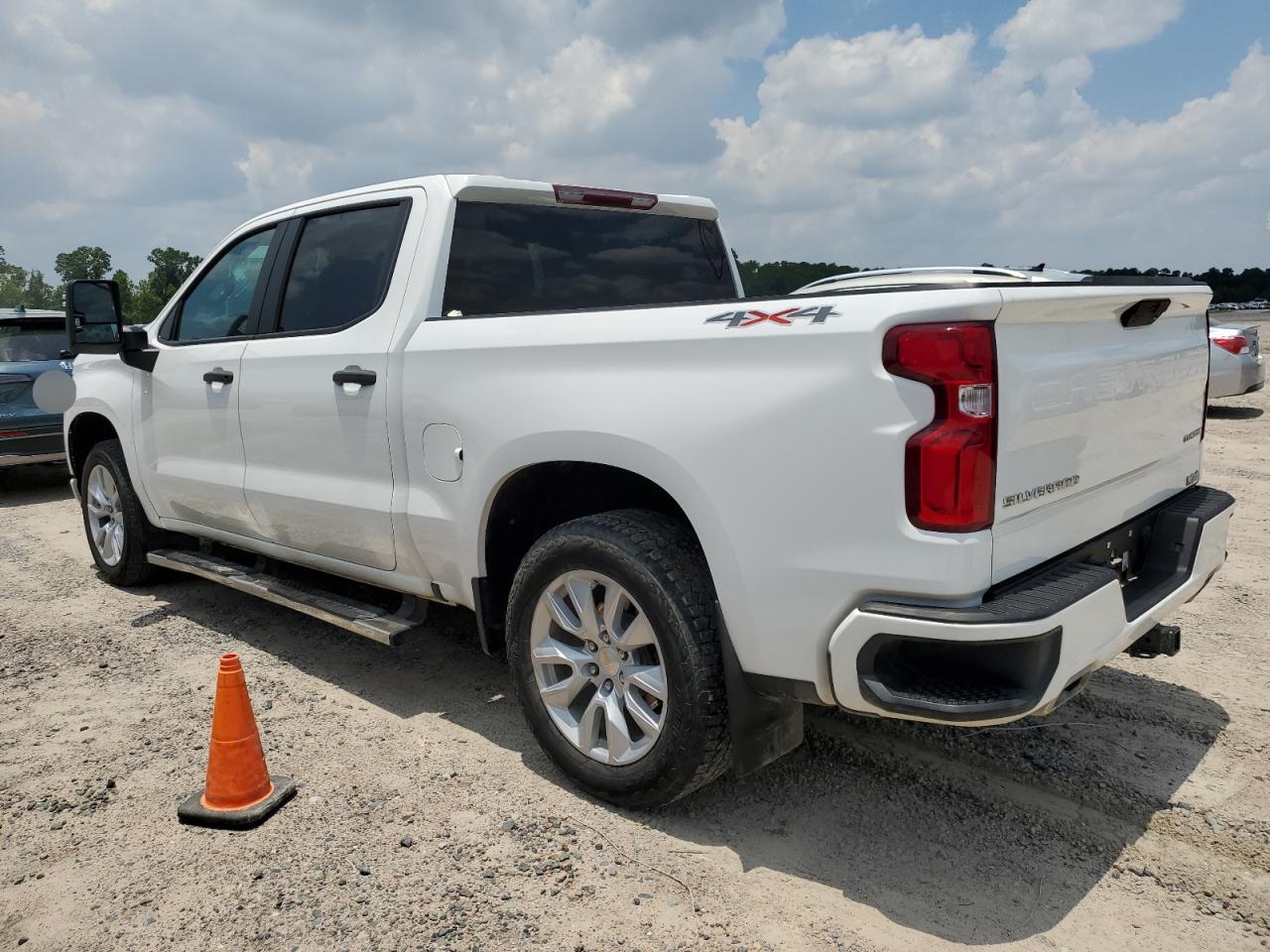 2021 Chevrolet Silverado K1500 Custom vin: 3GCUYBEFXMG349607