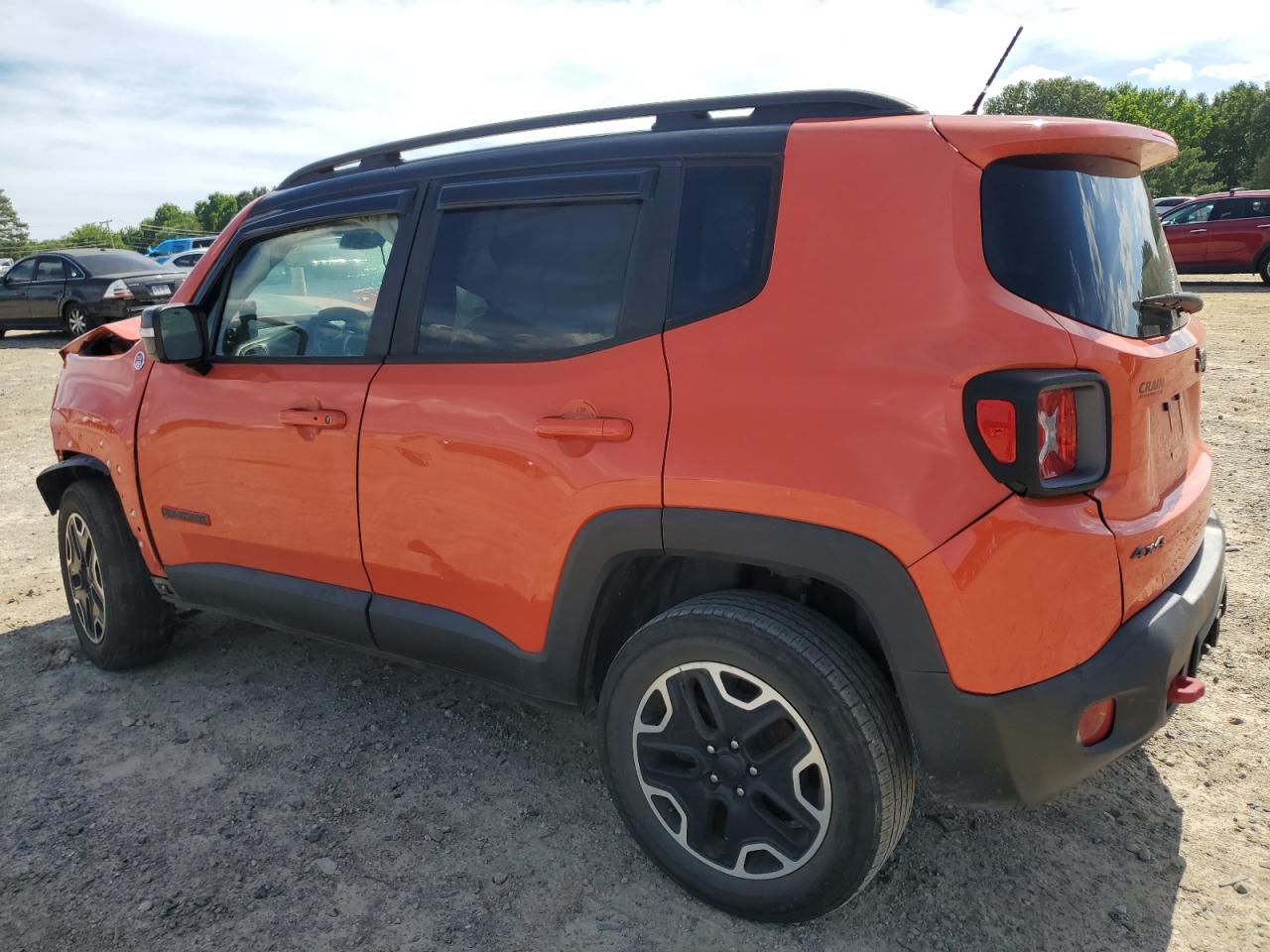 2016 Jeep Renegade Trailhawk vin: ZACCJBCT4GPE17783