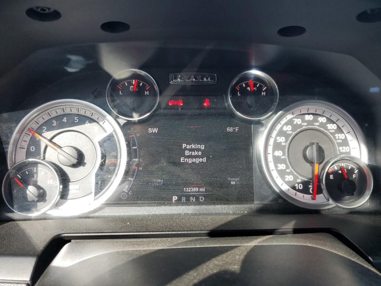 1C6RR7MT9FS506649 2015 Ram 1500 Sport