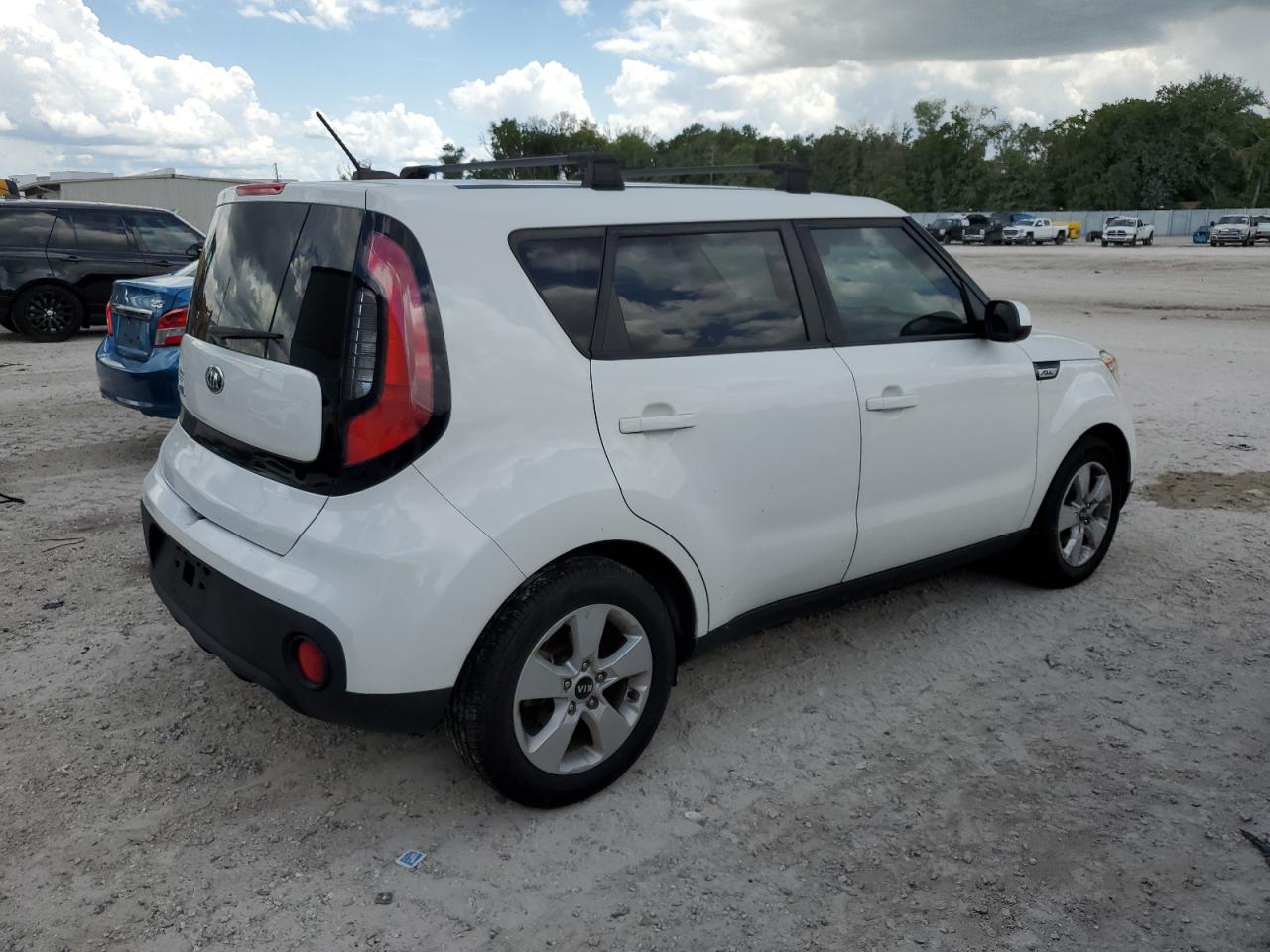 2018 Kia Soul vin: KNDJN2A24J7908123