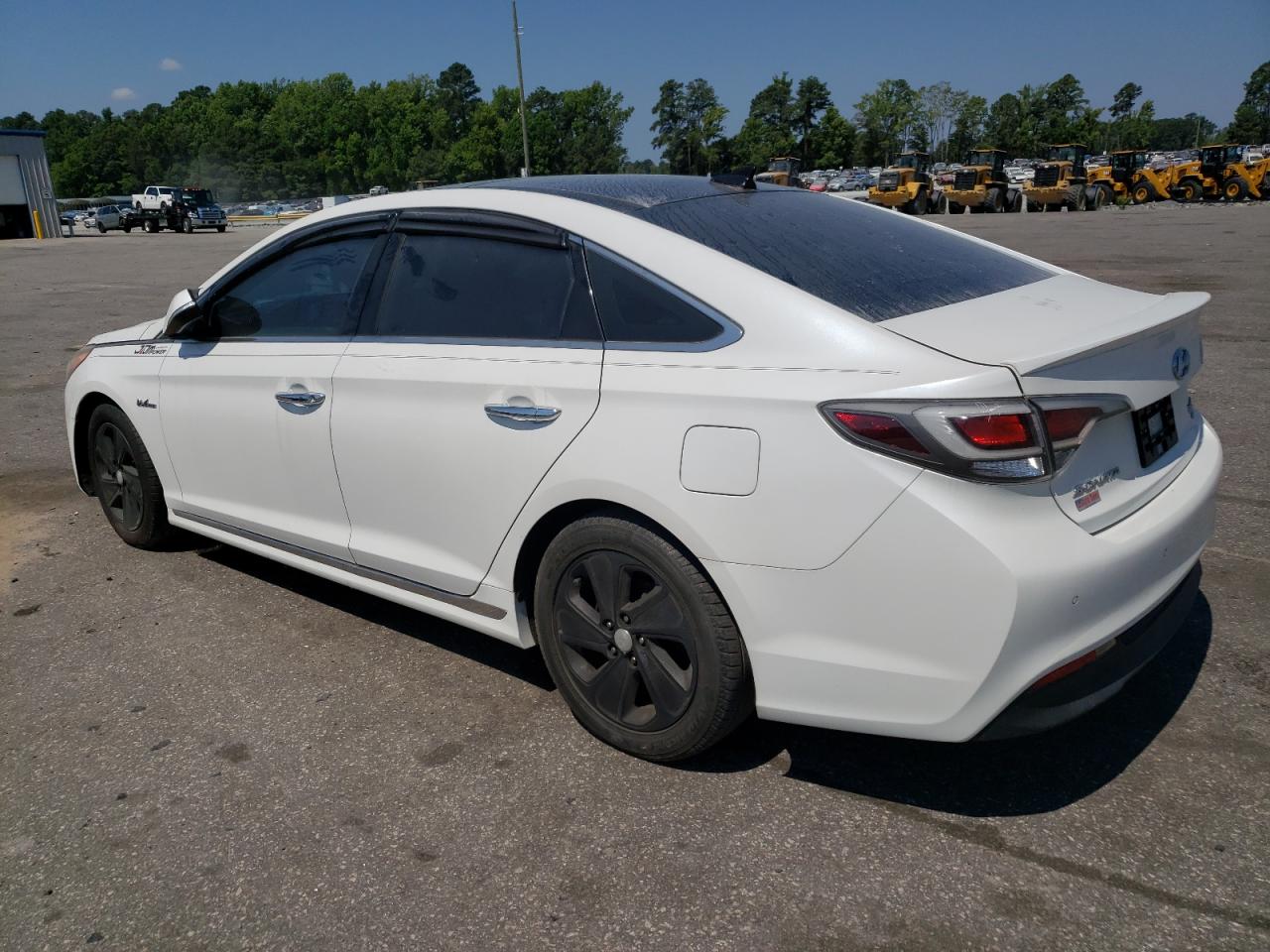 2016 Hyundai Sonata Hybrid vin: KMHE34L17GA018763