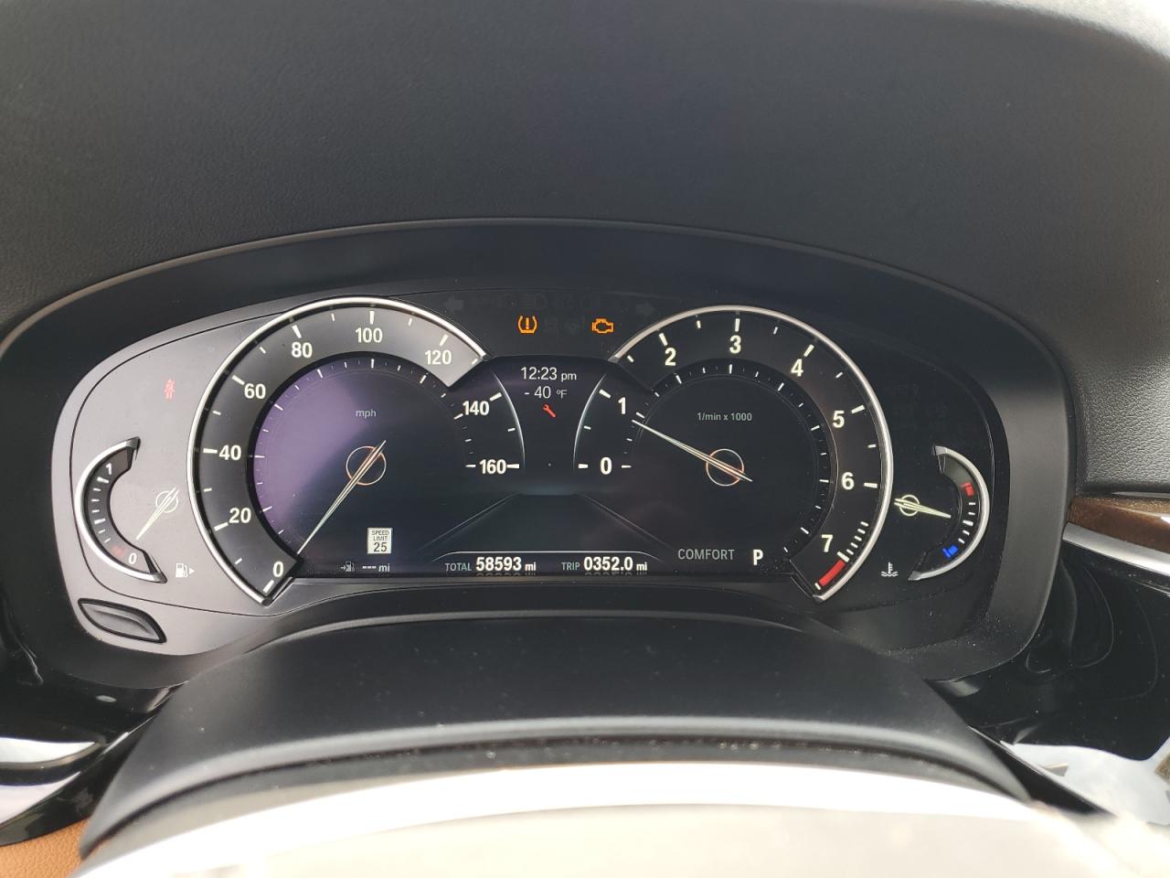 WBAJA7C59JWA71486 2018 BMW 530 Xi