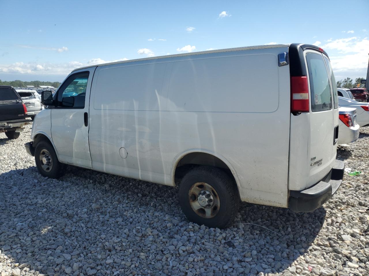 1GCWGFCG7B1174114 2011 Chevrolet Express G2500