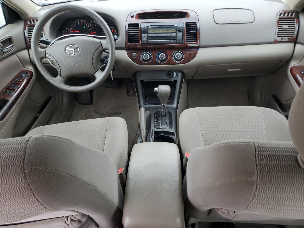 4T1BE32K75U411241 2005 Toyota Camry Le