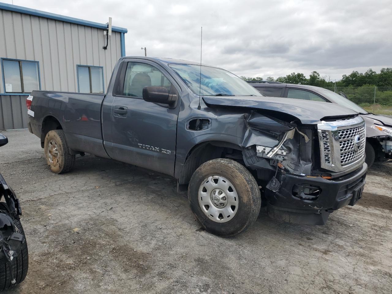 1N6BA1RP4HN520855 2017 Nissan Titan Xd S