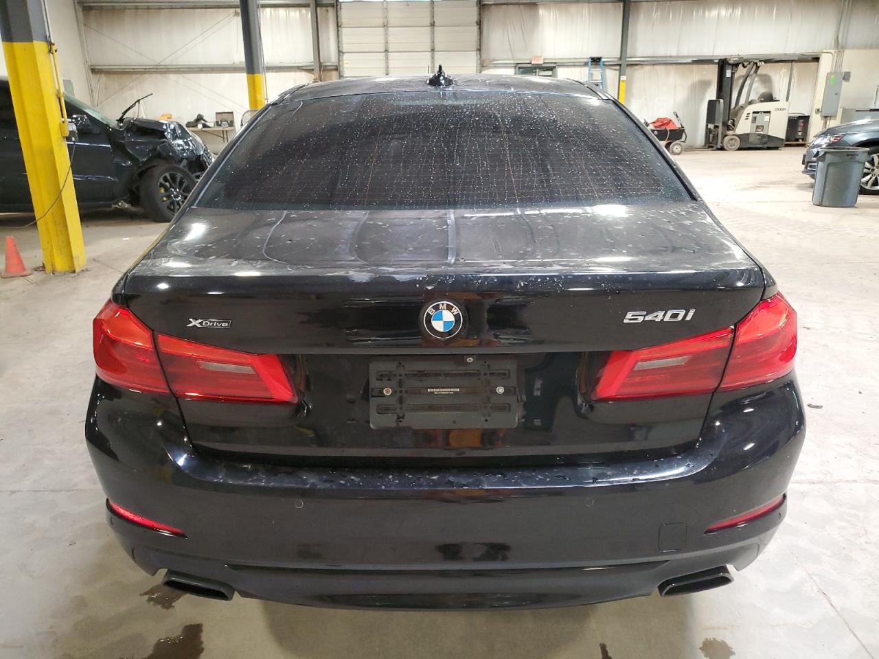 WBAJE7C58KWW13583 2019 BMW 540 Xi