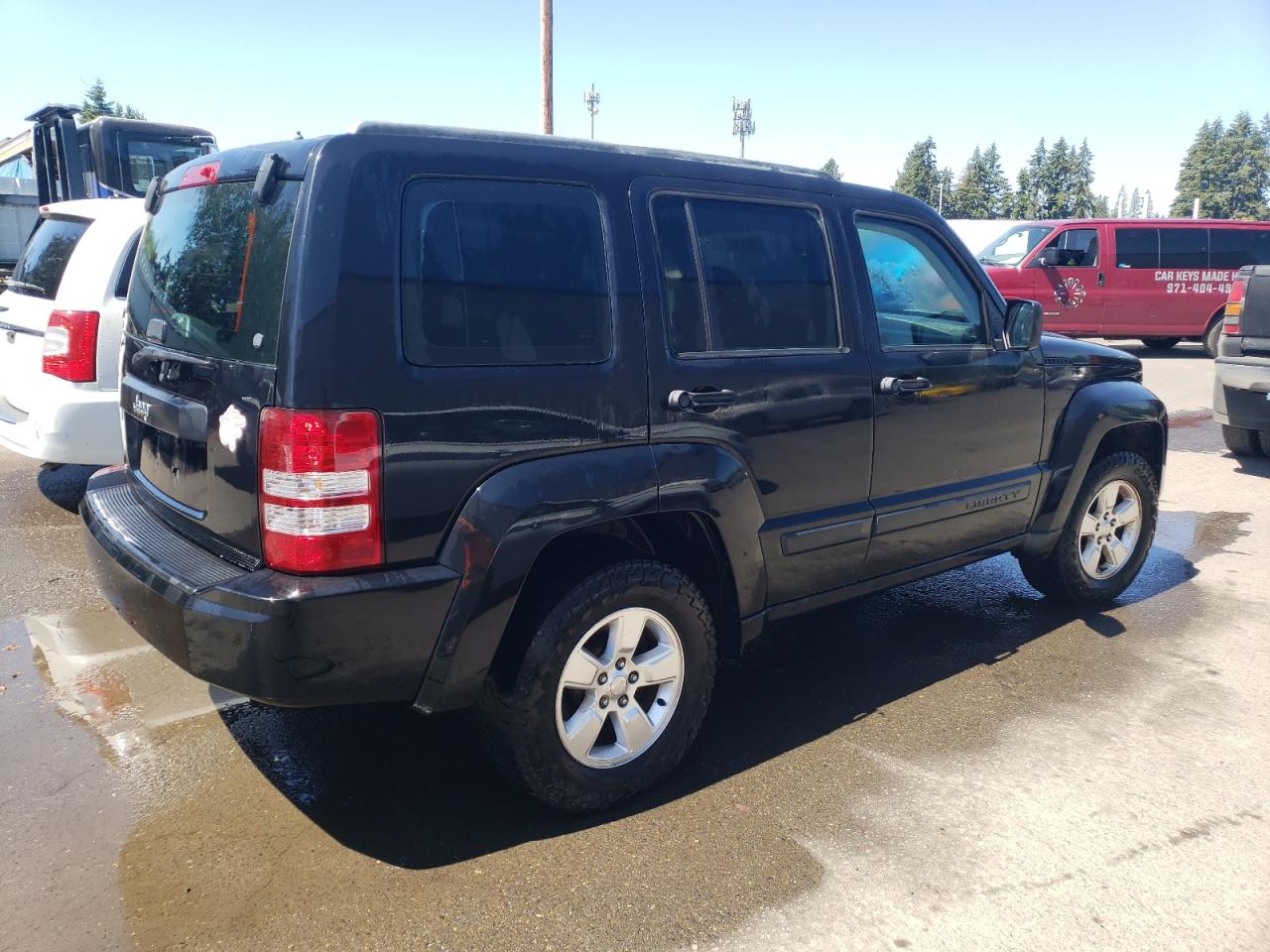 2012 Jeep Liberty Sport vin: 1C4PJLAKXCW117647