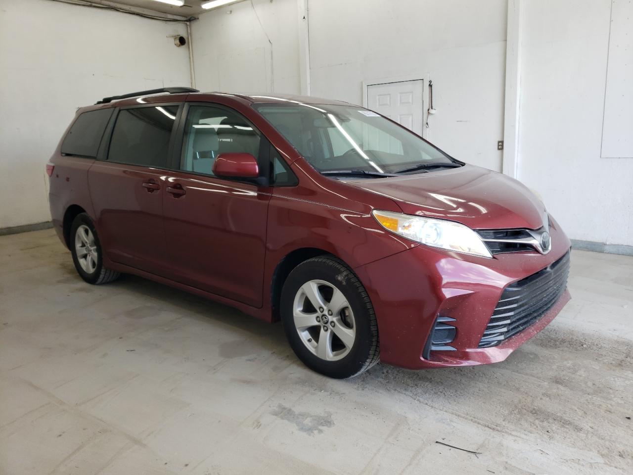 5TDKZ3DCXKS971415 2019 Toyota Sienna Le