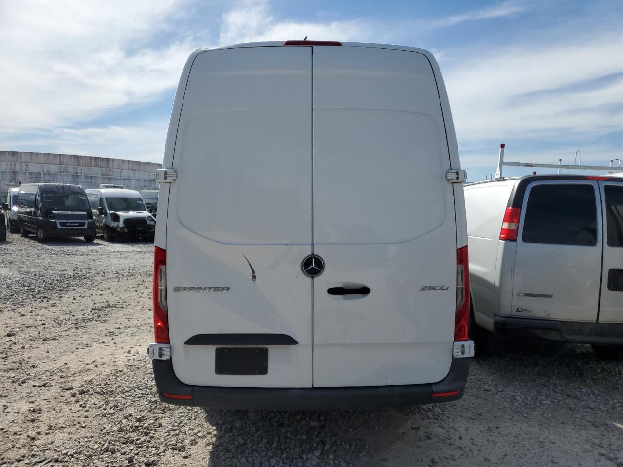 W1Y40CHY8MT073579 2021 Mercedes-Benz Sprinter 2500