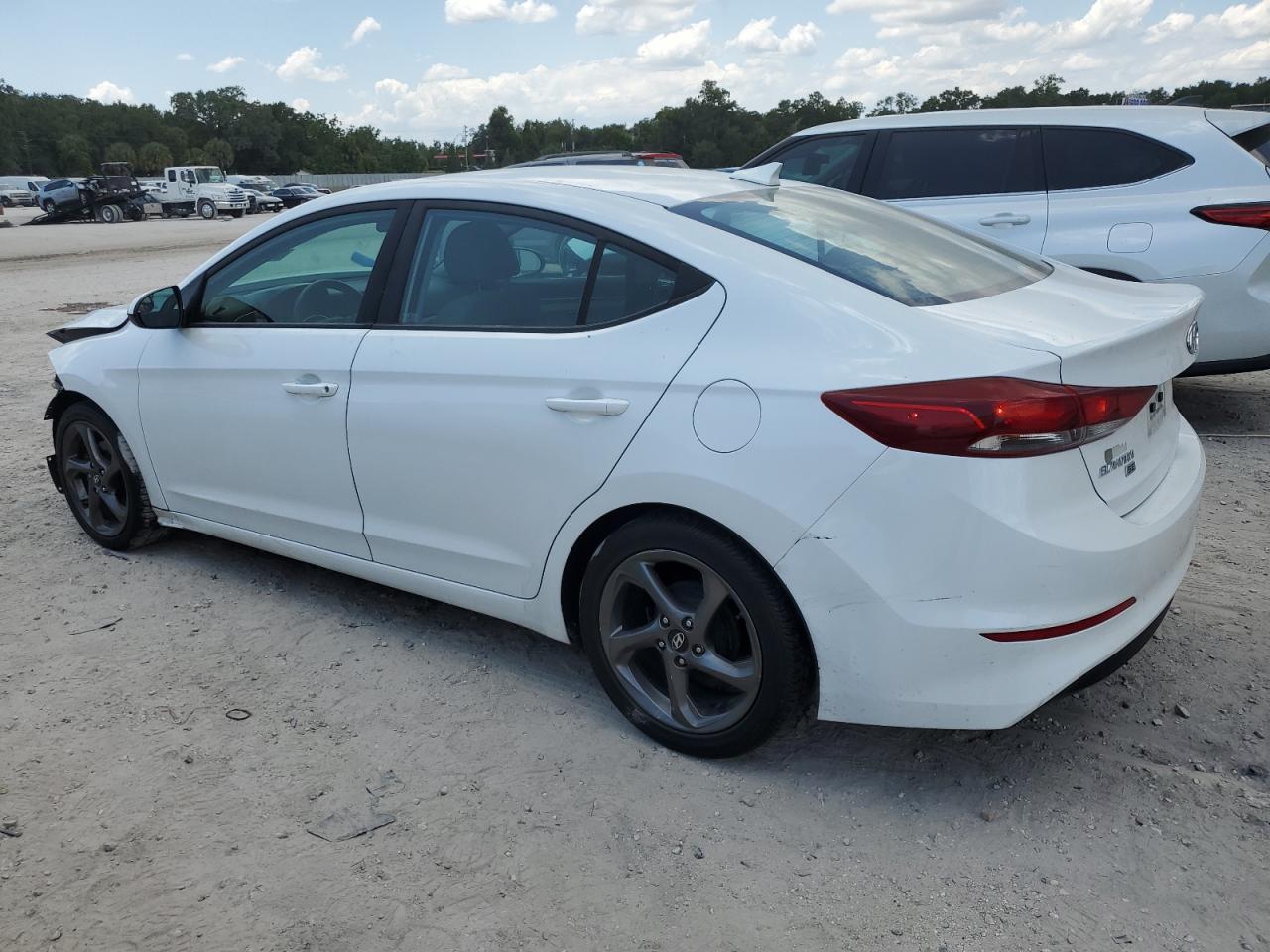 5NPD74LF9HH205867 2017 Hyundai Elantra Se