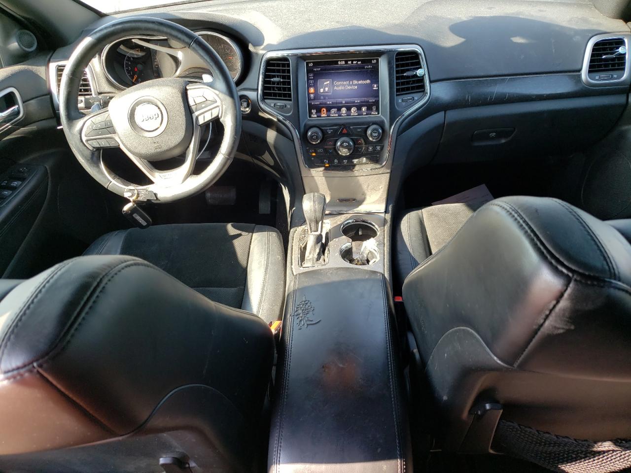 1C4RJFAG2HC886688 2017 Jeep Grand Cherokee Laredo