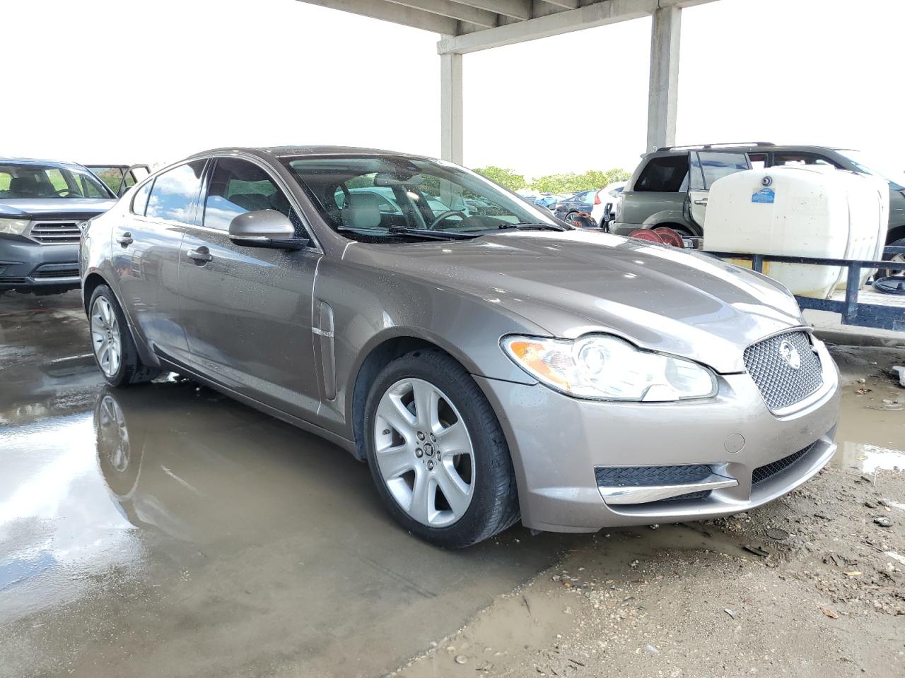 SAJWA0FA4AHR66217 2010 Jaguar Xf Luxury