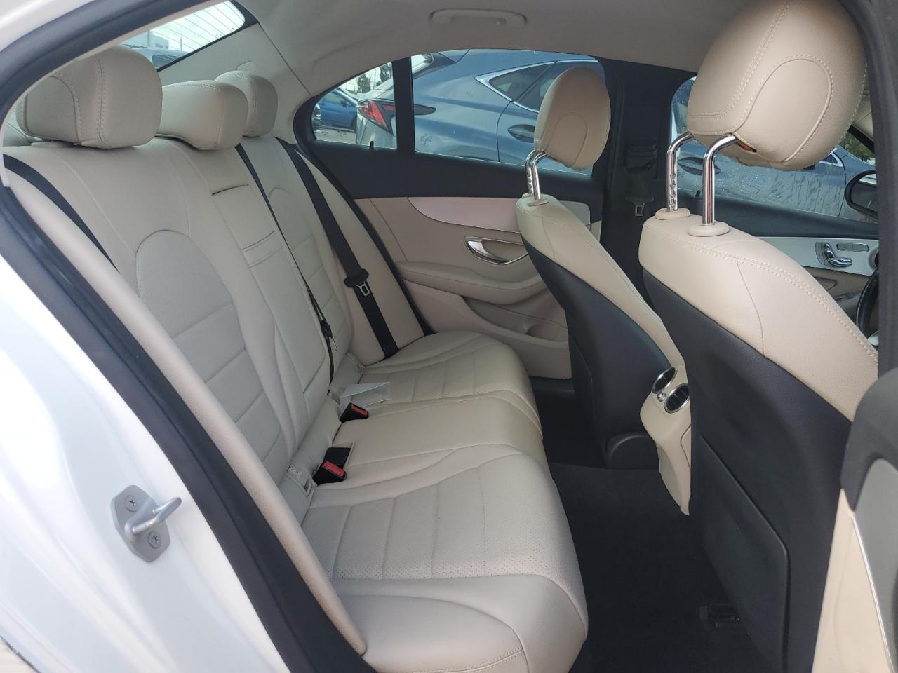 55SWF4JB6GU147188 2016 Mercedes-Benz C 300