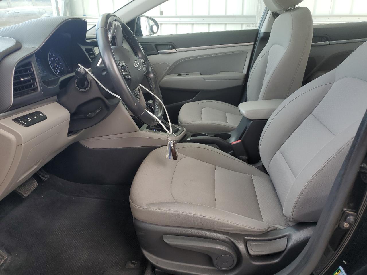 KMHD84LF9KU844112 2019 Hyundai Elantra Sel